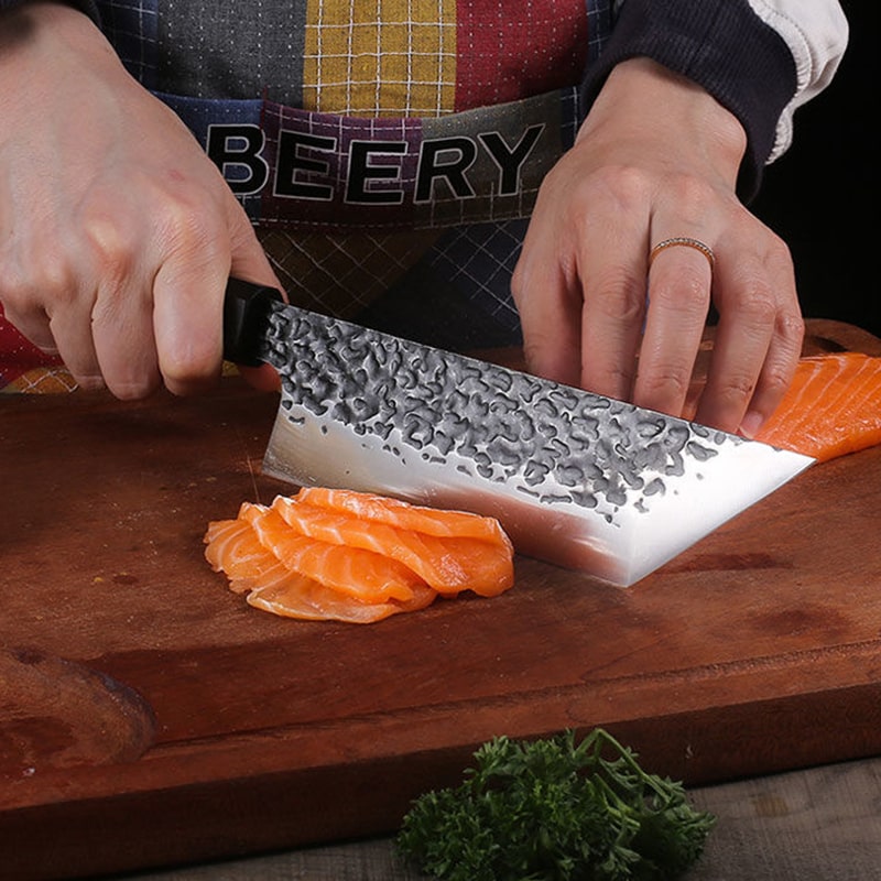 Set de sept couteaux japonais en acier damas