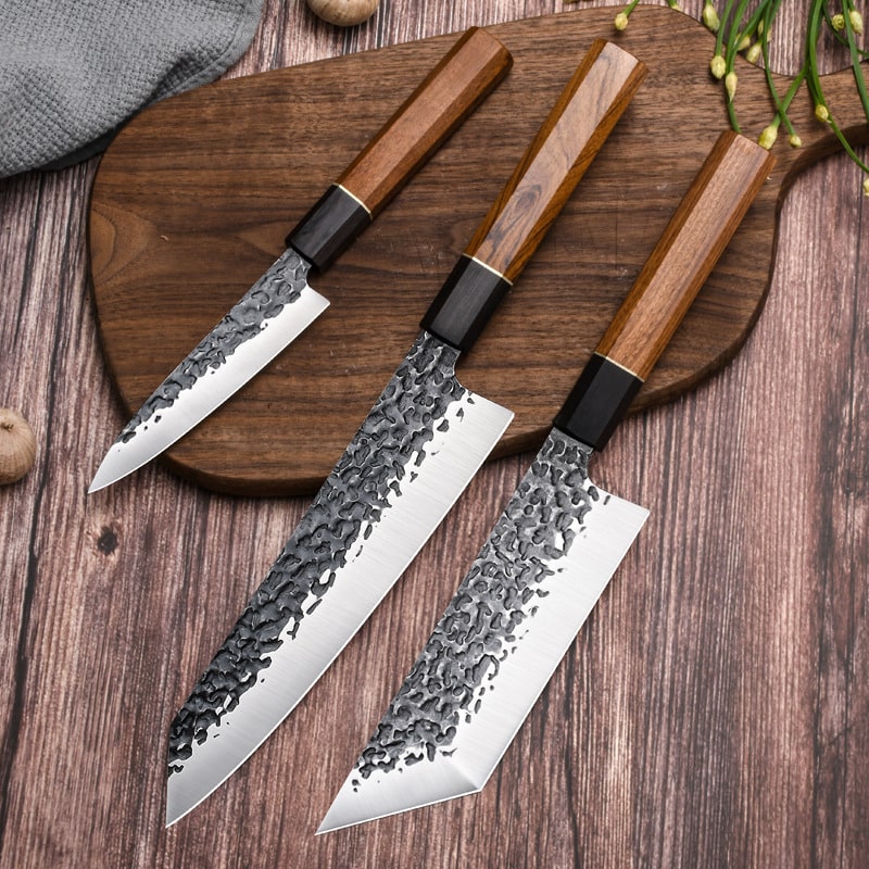 Set de trois couteaux japonais kiritsuke, Deba et couteau à fruit en acier damas