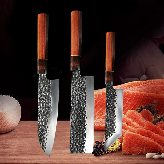 Set de trois couteaux japonais Santoku, Nakiri et Deba en acier damas